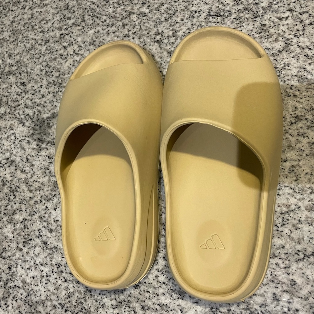 authentic yeezy slides